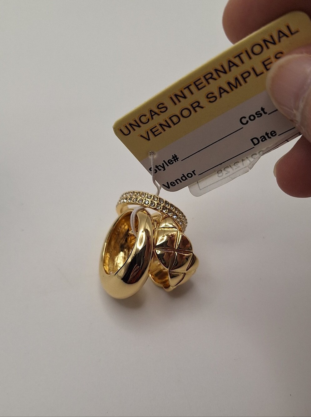 Nordstrom Size 9 Gold Tone Statement Ring Set Rhinestone Stackable 3 Pc - Picture 5 of 11
